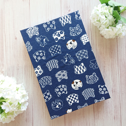 ねこの形のポーチ にゃんこ 猫型ポーチ 薄グレー ポーチ Atelier ange