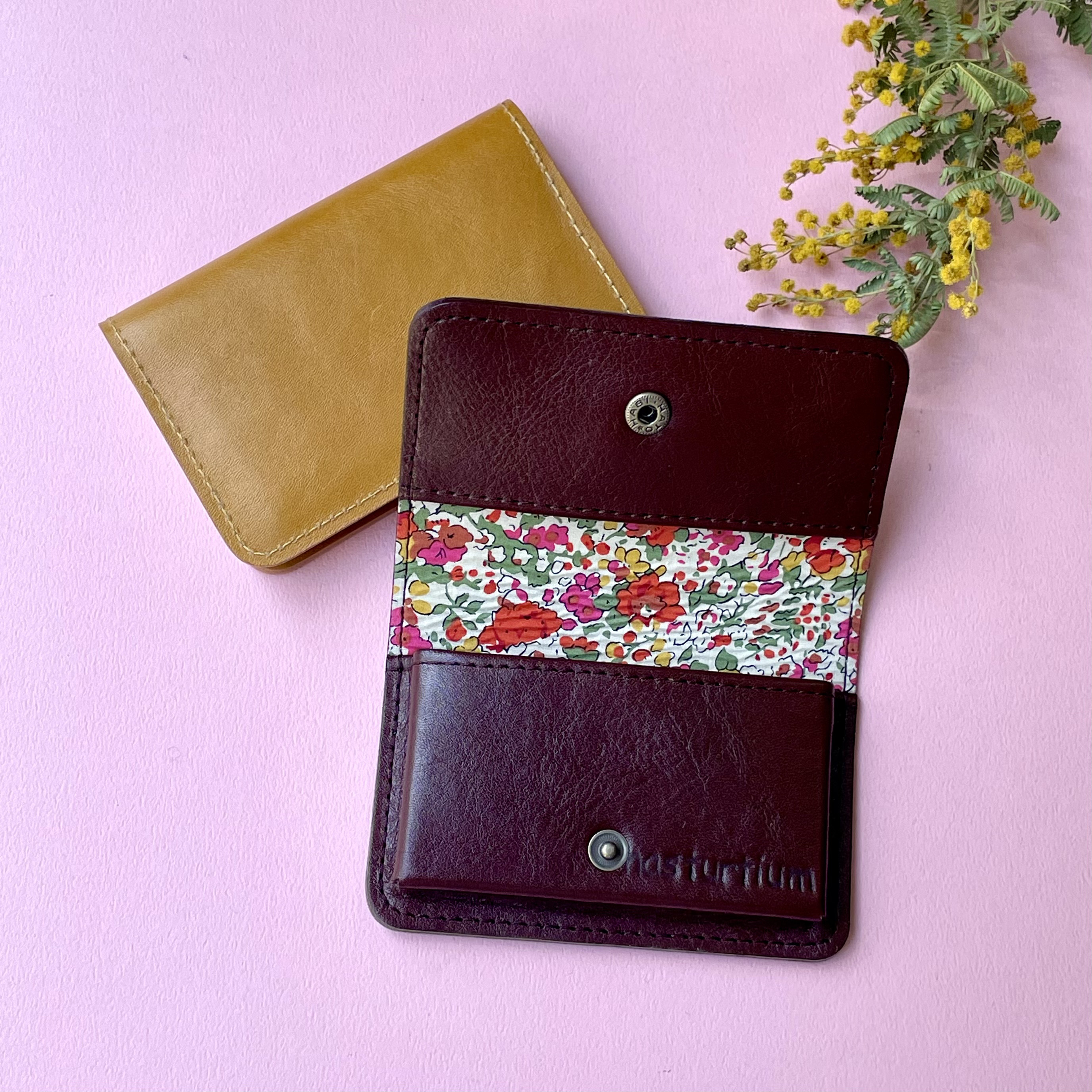 牛革とリバティープリントの名刺ケース　　ブラウン