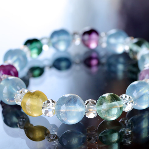 煌く水面のようなアクアマリンとマルチカラー（ミックスカラー）の