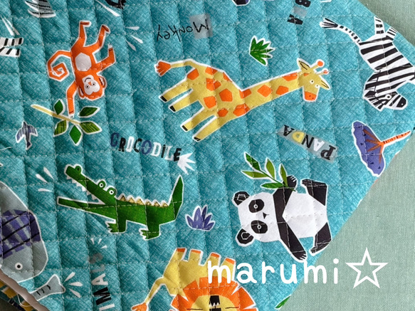 キルティング生地☆108×10cm単位☆コミカルな動物たち 生地 marumi  