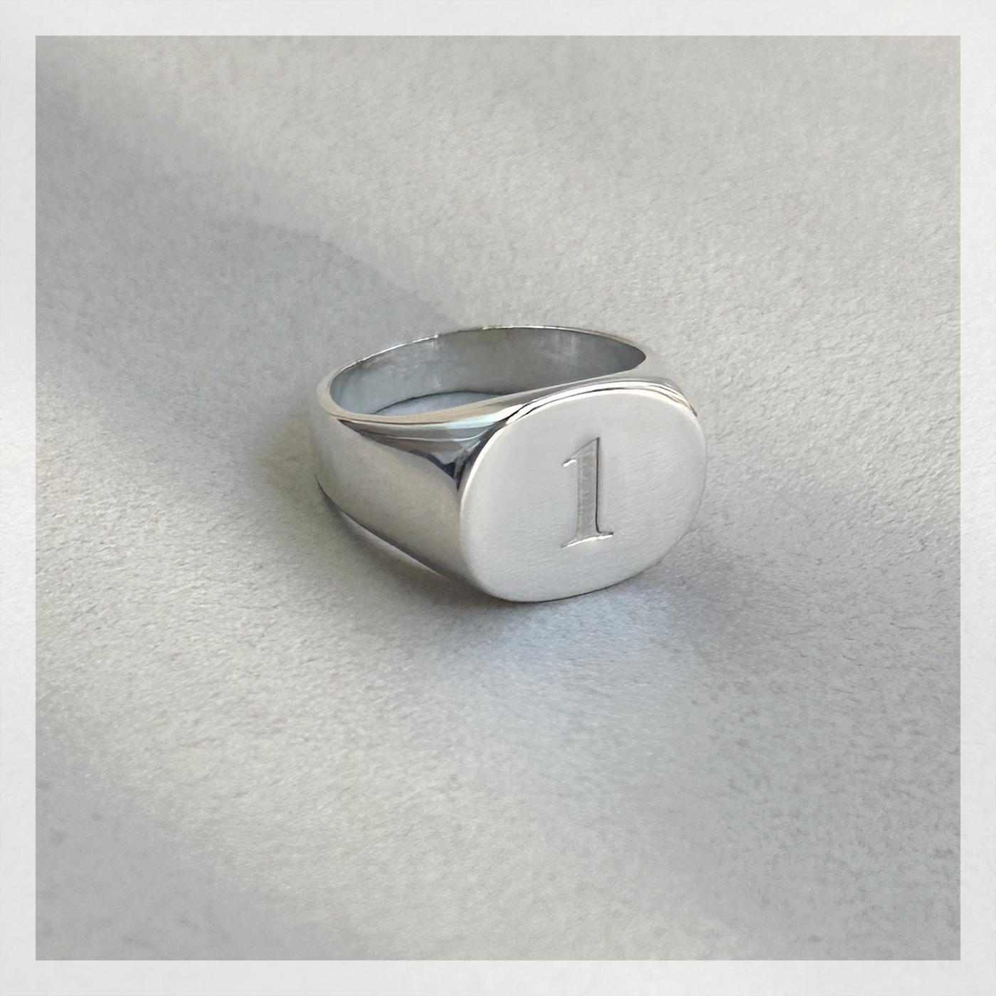 ＜SV925＞オーバルのシグネットリング（刻印セミオーダー）