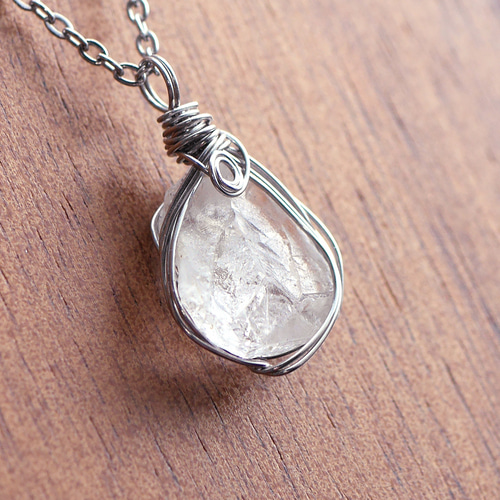 レア☆ワイヤー巻き☆宝石質 フェナカイト（ロシア産）220572