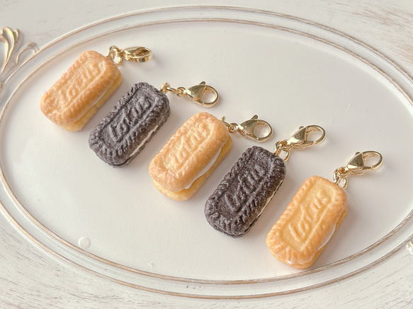 Lucky Cream Chocolate☆クッキーキーホルダー☆スイーツデコ 再販×1 ミニチュアスイーツ クッキー フェイクスイーツ Lotus