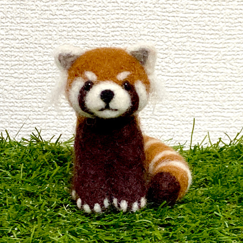 現品限り】レッサーパンダ 羊毛フェルト マスコット ぬいぐるみ 置物