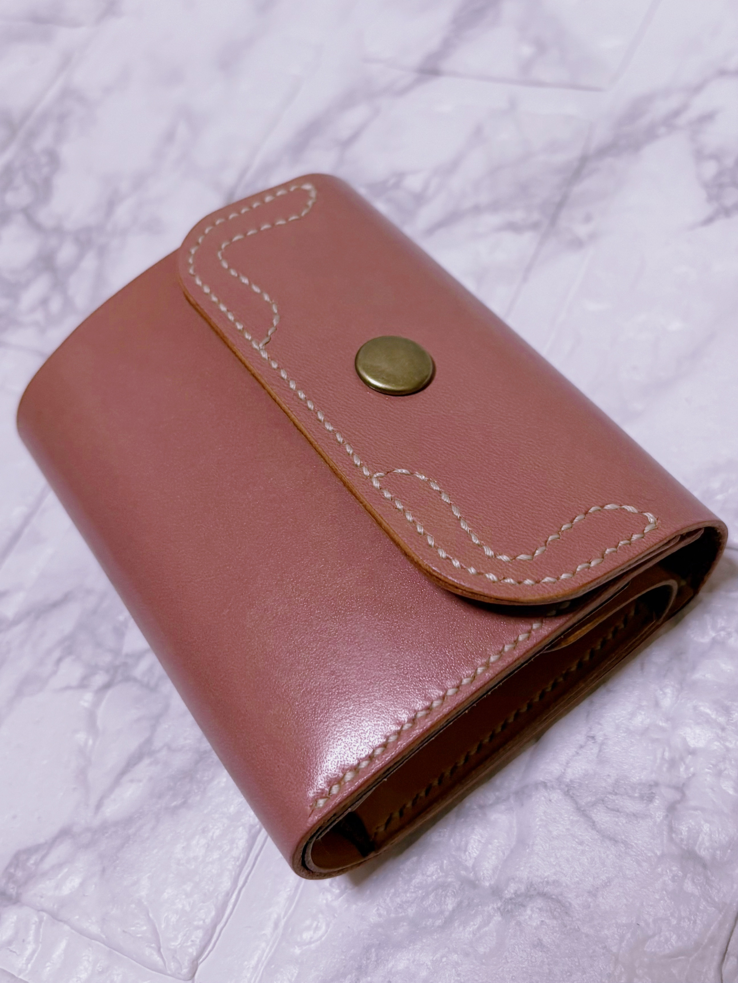 限定色　ルガトショルダー　ピンク ミニウォレット　折りたたみ財布