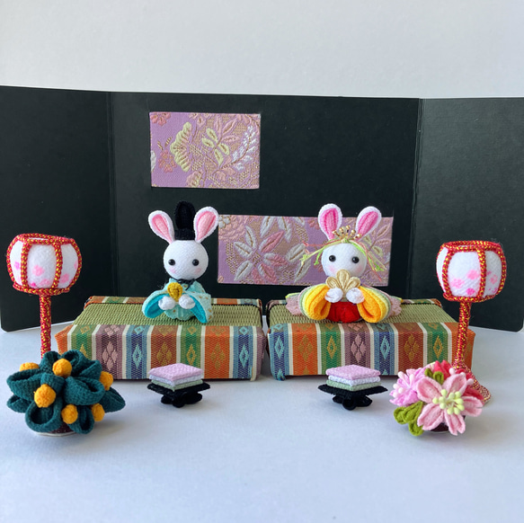 うさぎのお雛様 親王飾り②(黄色のお着物) つまみ細工 ちりめん細工