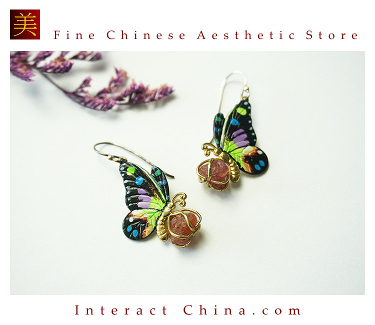 100%手描きアート 蝶々スタッドエレガントなアートスタイル - オリジナルデザイン#101