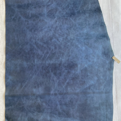 ホースヌメ革インディゴ仕上げ・ワックス加工 80×50cm 2枚目の画像
