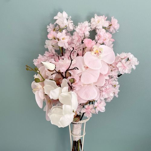 桜のブーケ桜、胡蝶蘭、マグノリア、クラッチブーケ、完成ブーケ、和装