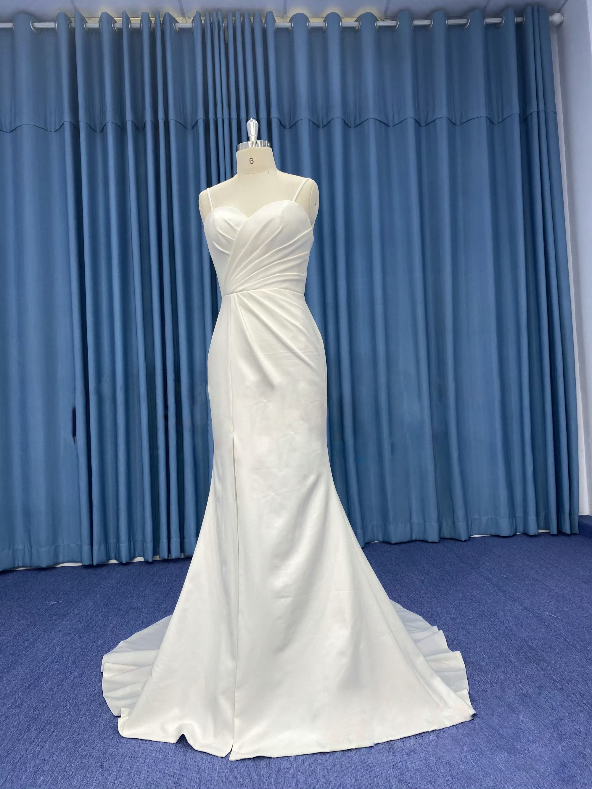 お買い得！胸フリル　アシメドレス　ファスナー　オーダーメイドトレー可能　ホワイト　美しさ　ウェディングドレス　前撮り花嫁