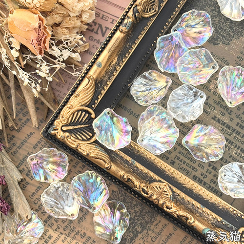 虹色の花びらビーズ クリアオーロラ 80個【貝殻シェル レジン 手作り