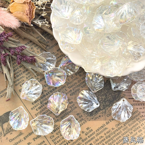 虹色の花びらビーズ クリアオーロラ 80個【貝殻シェル レジン 手作り
