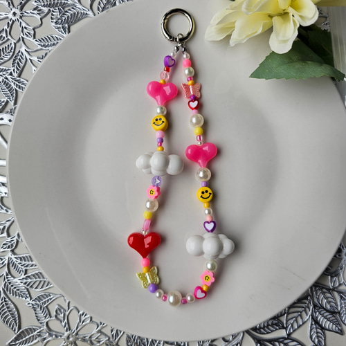 ぷっくりくもくもハートのスマイリーストラップチャーム☁☺ビーズ