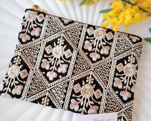 コロ様 インド刺繍生地 ポーチ ハンドメイド 0de32f85e1d687010deaaad84fc018