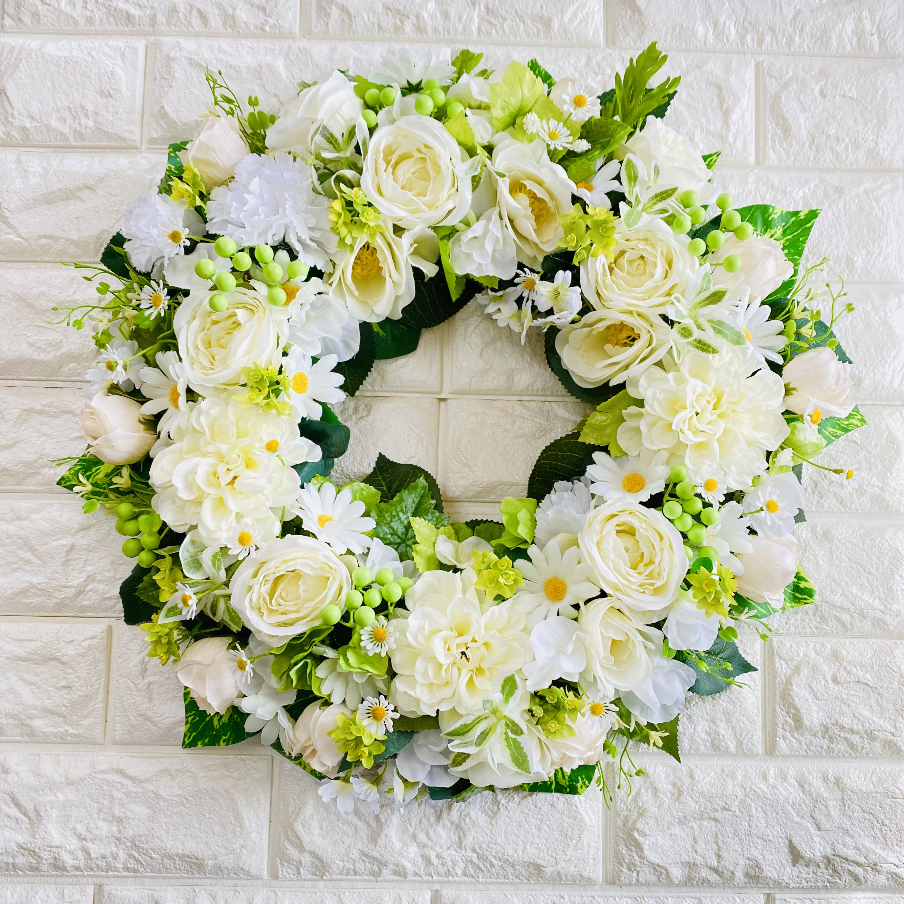 白バラのリース　特大43cm ウェディング　結婚祝い　ホワイト　記念日　誕生日　ウェルカムリース　アーティシャルフラワー