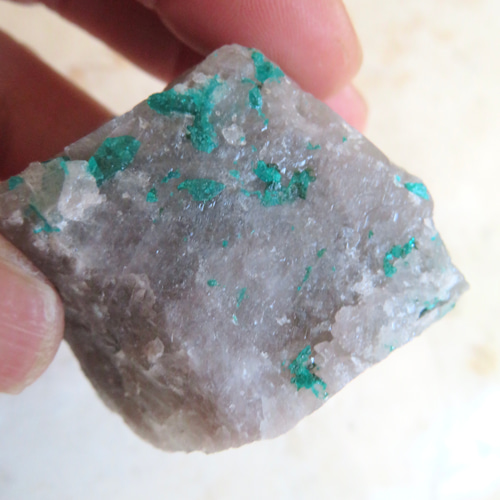 美しい鉱物標本】ダイオプテーズの原石／45グラム その他置物