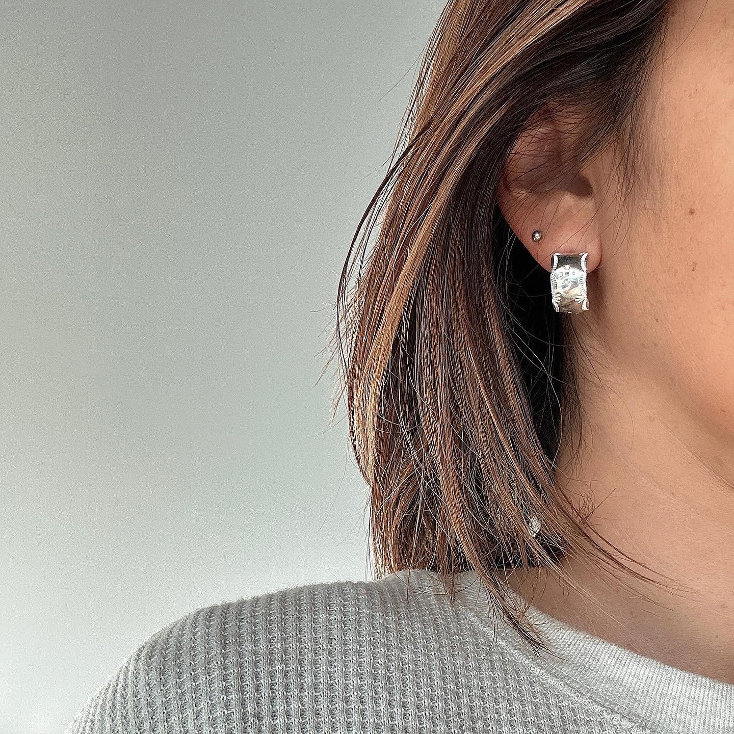 カールピアス-daichi-シルバー950インディアンジュエリー女子彫金スタンプワークsilver刻印