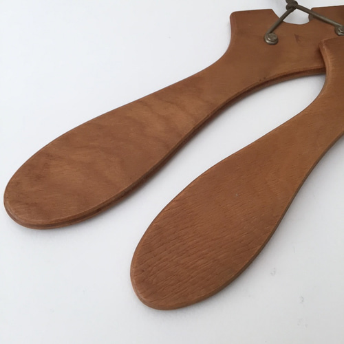 アンティーク木製ハンガー ナチュラルハンガー 無垢材 模様替え 新生活