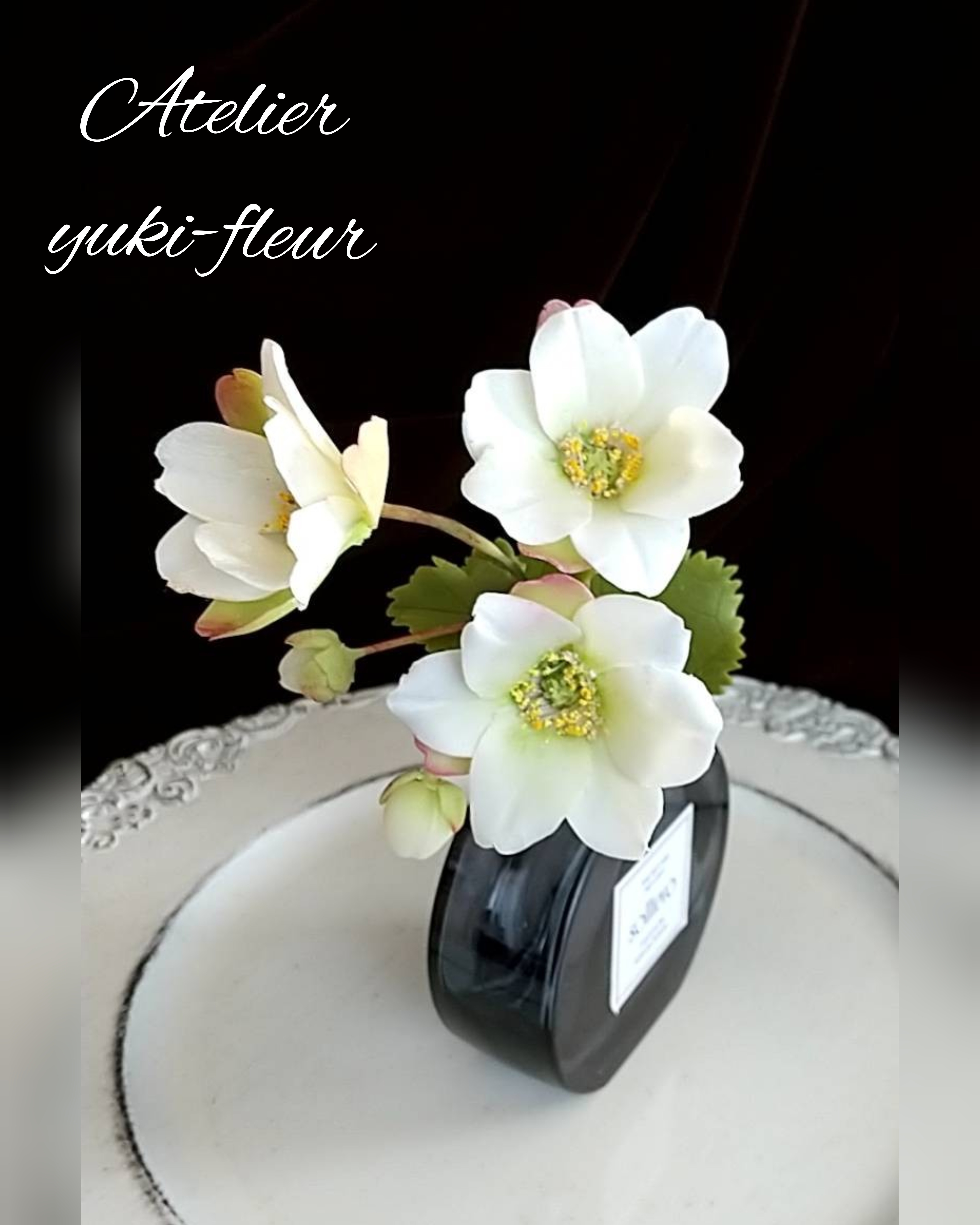 ★粘土の花[秋風に揺れる秋明菊]★