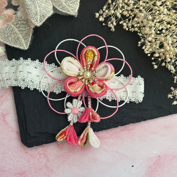 和風 ベビー ヘアバンド つまみ細工 100日祝い 百日祝い お食い初め ひな祭り 753 七五三 和 ベビー袴 髪飾り 4枚目の画像