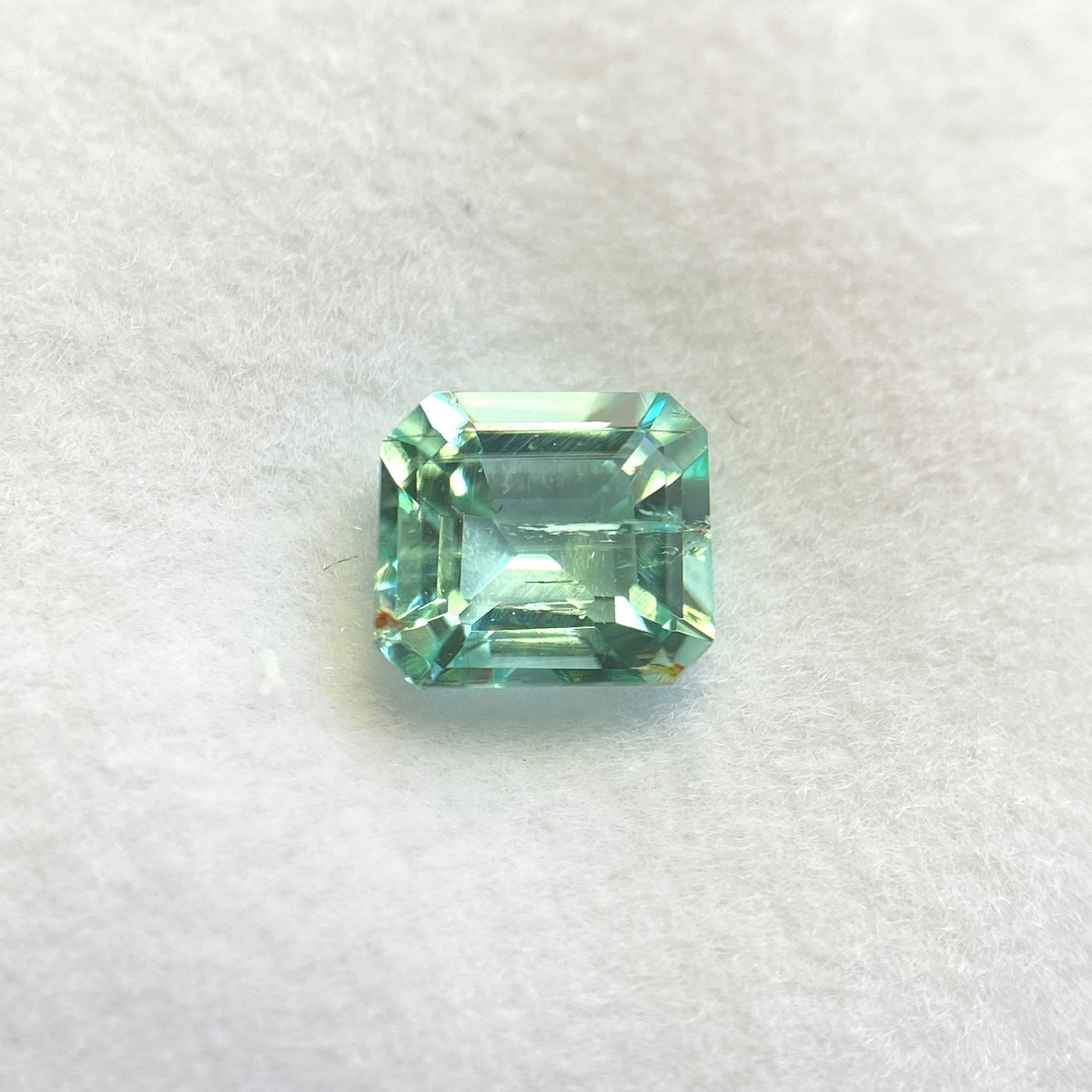 グリーンベリル ルース 0.32ct ナイジェリア産 4.2×4.0mm