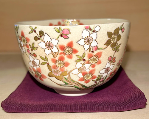 抹茶茶碗　桃の花 茶道具 抹茶茶碗（まっちゃちゃわん） 茶碗 桃型 桃の花 八木 海峰