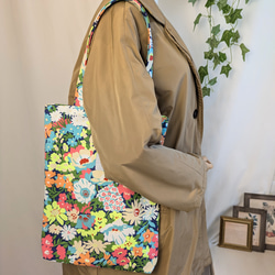 ハンドメイド★バケツ型トートバッグ ★フラワー★パンチニードル刺繍マザーズバック 59a7ab64662c781a9fd8cd1a897bd7