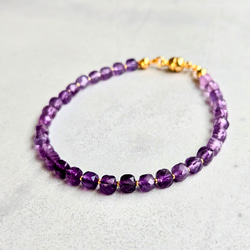 《再販×8》SUS316L◆2月誕生石・アメジストのキューブブレスレット◆「愛の守護石・誠実・心の平和」 2枚目の画像