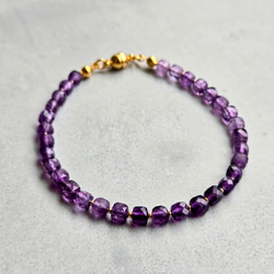 《再販×8》SUS316L◆2月誕生石・アメジストのキューブブレスレット◆「愛の守護石・誠実・心の平和」 3枚目の画像