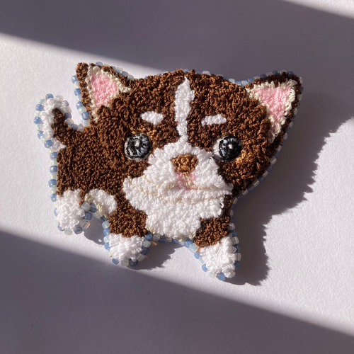 チョコタン チワワ 子犬✳︎パンチニードルブローチ ブローチ luvrish