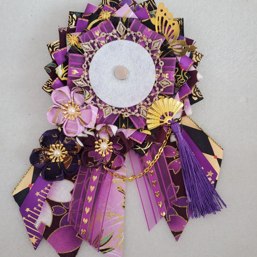 痛ロゼット ロゼット 缶バッジ 推し チェーンボウファンタッセル 58mm