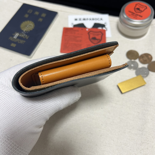 栃木レザー フルレザー 黒 二つ折り財布 本革 牛革 コンパクト ミニ