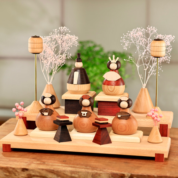 無垢材のひな段飾り 桃の節句 おひな様 三人官女 真鍮 ひな人形木製