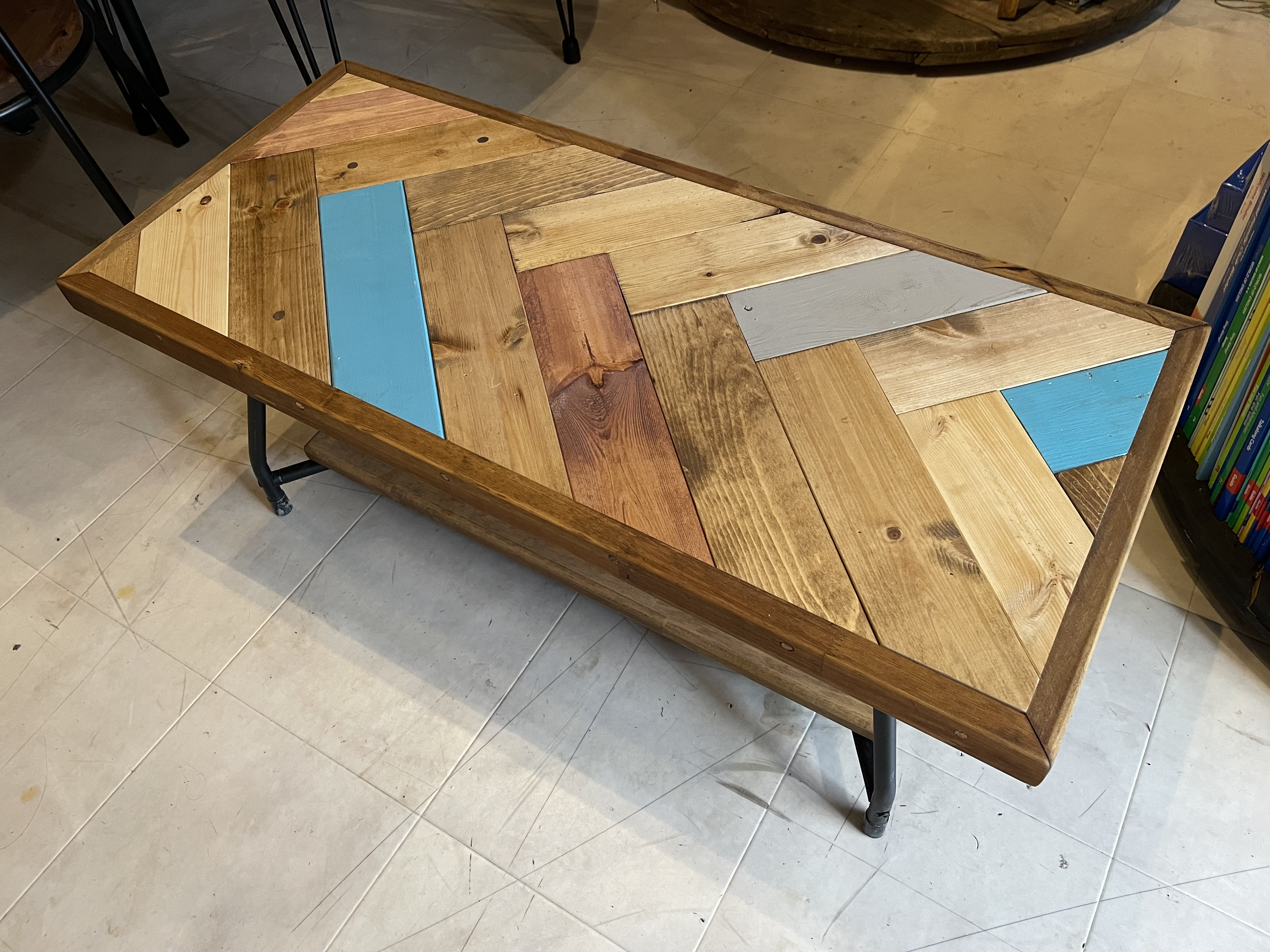 在庫あり 即納 hotaru ローテーブル リビング 棚付き