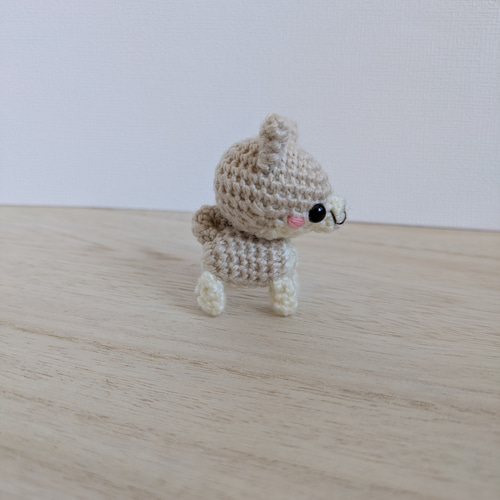 あみぐるみ いぬ 犬 チワワ ベージュ×口白 リク1 キーホルダー