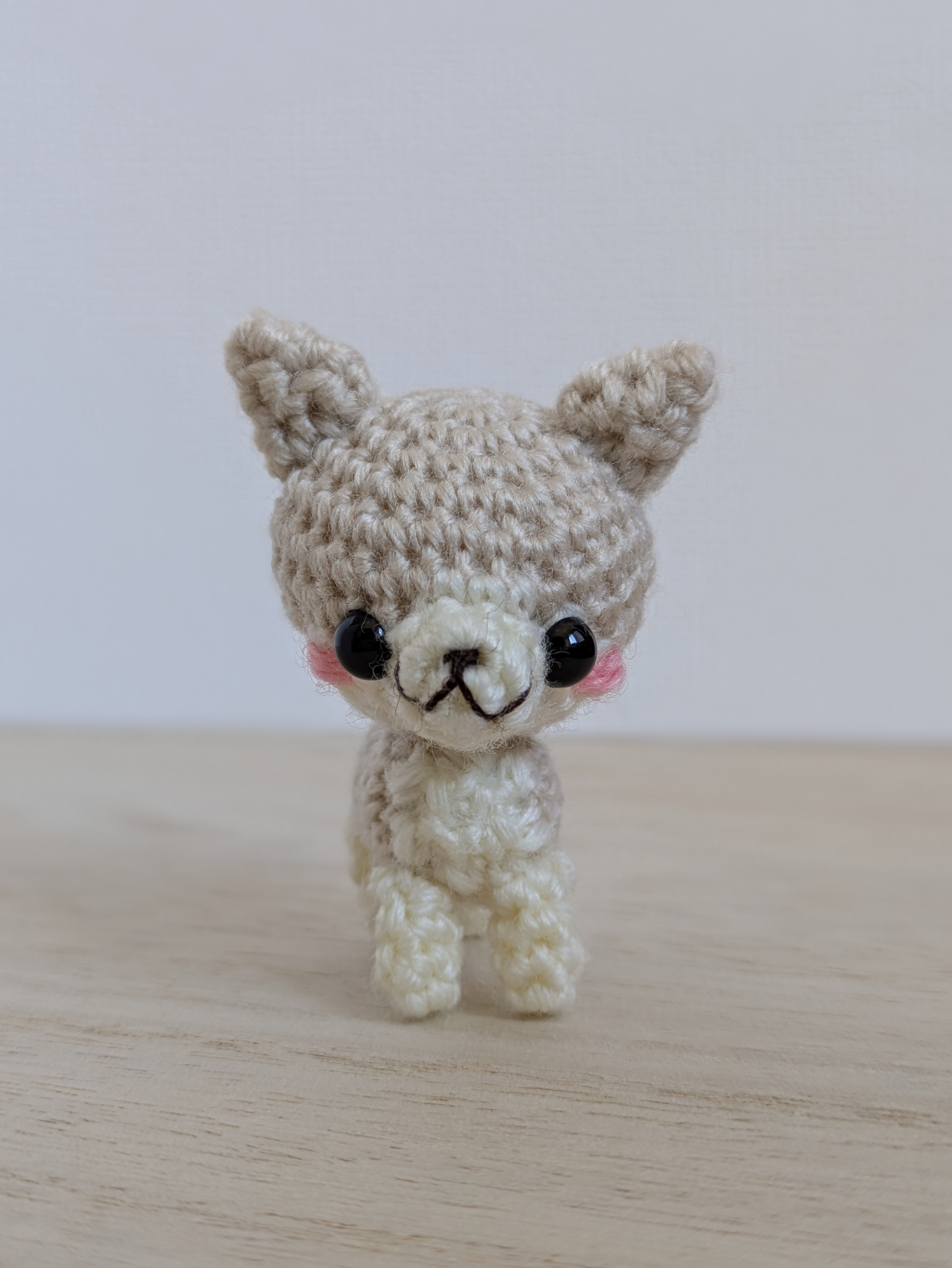 のんちゃん様　リクエストページ　あみぐるみ　ハンドメイド　チワワ　ブラックタン白