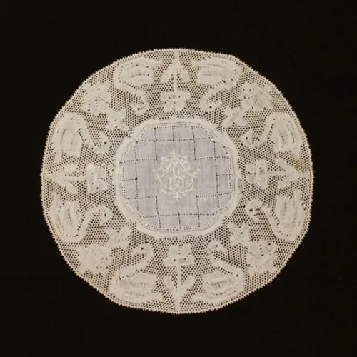 4/5まで特別価格★フランスアンティーク刺繍★エンブロイダリレース★クッション フランス製 アンティーク パリレース刺繍入り テーブルマット（No.2465