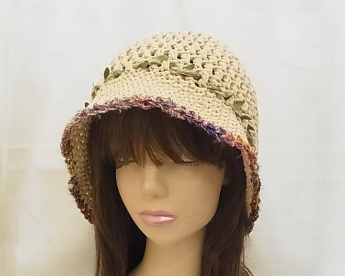 イタリア製の山羊革手袋付　ハット帽子　カラフル　1点物ハンドメイド　アートハット 初秋帽子 バケットハット マクラメヤーン ハット フィンヌ 通販