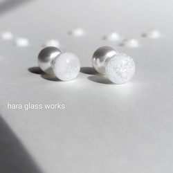 シルバーホワイトの一粒ピアス　アレルギー対応ピアス（パールキャッチ付） 3枚目の画像