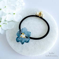 フラワーレジンヘアゴム カーキ くすみカラー 大人かわいい お花