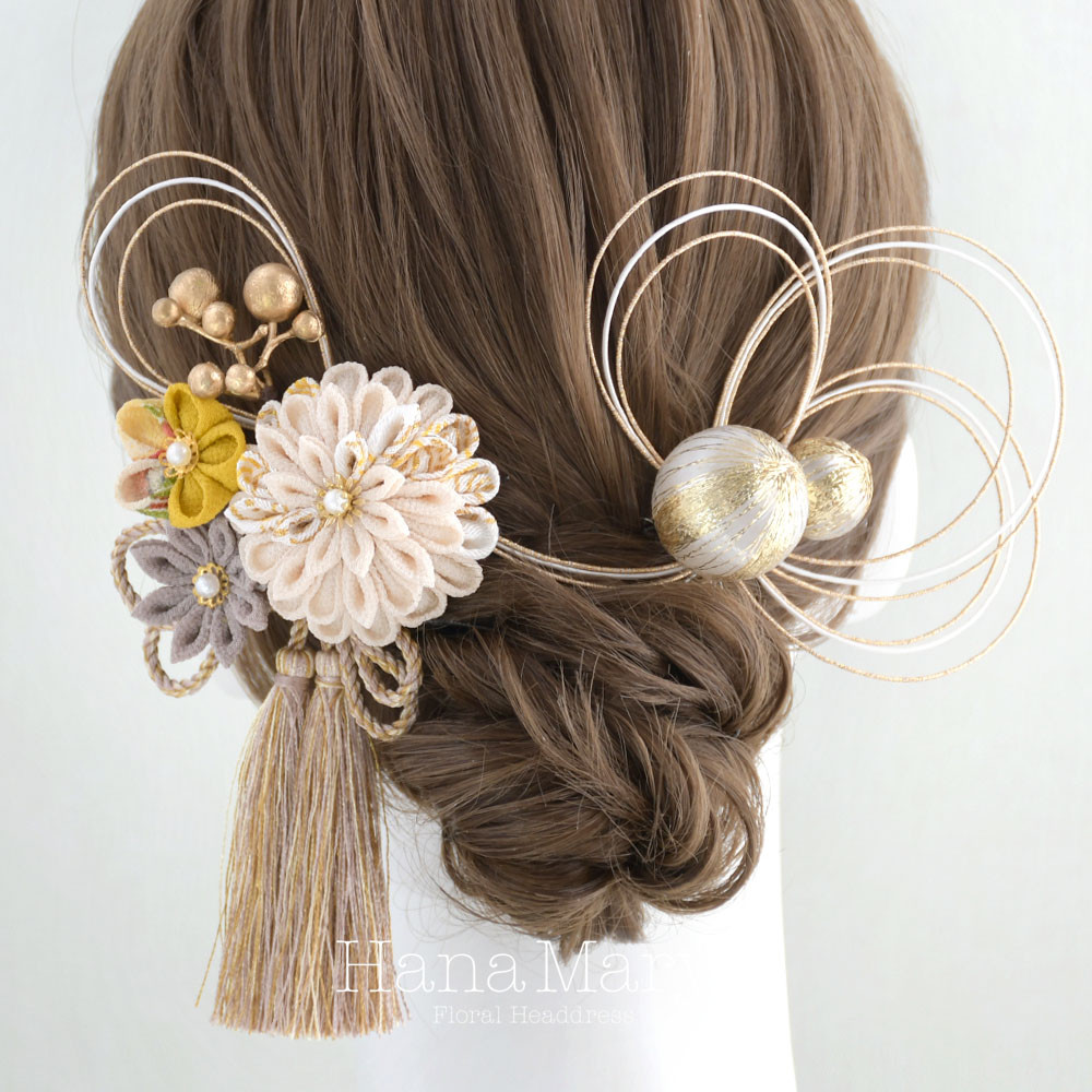 袴　卒業式髪飾り　つまみ細工　成人式 髪飾り 卒業式　ヘアアクセ　七五三　白　ヘア飾り　振袖　前撮り用　成人式用