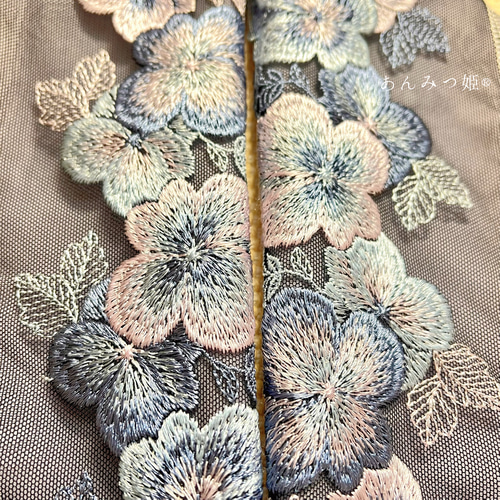 洗える刺繍半衿 あじさい色のお花【ラスト】 和装小物（帯・半襟） 半