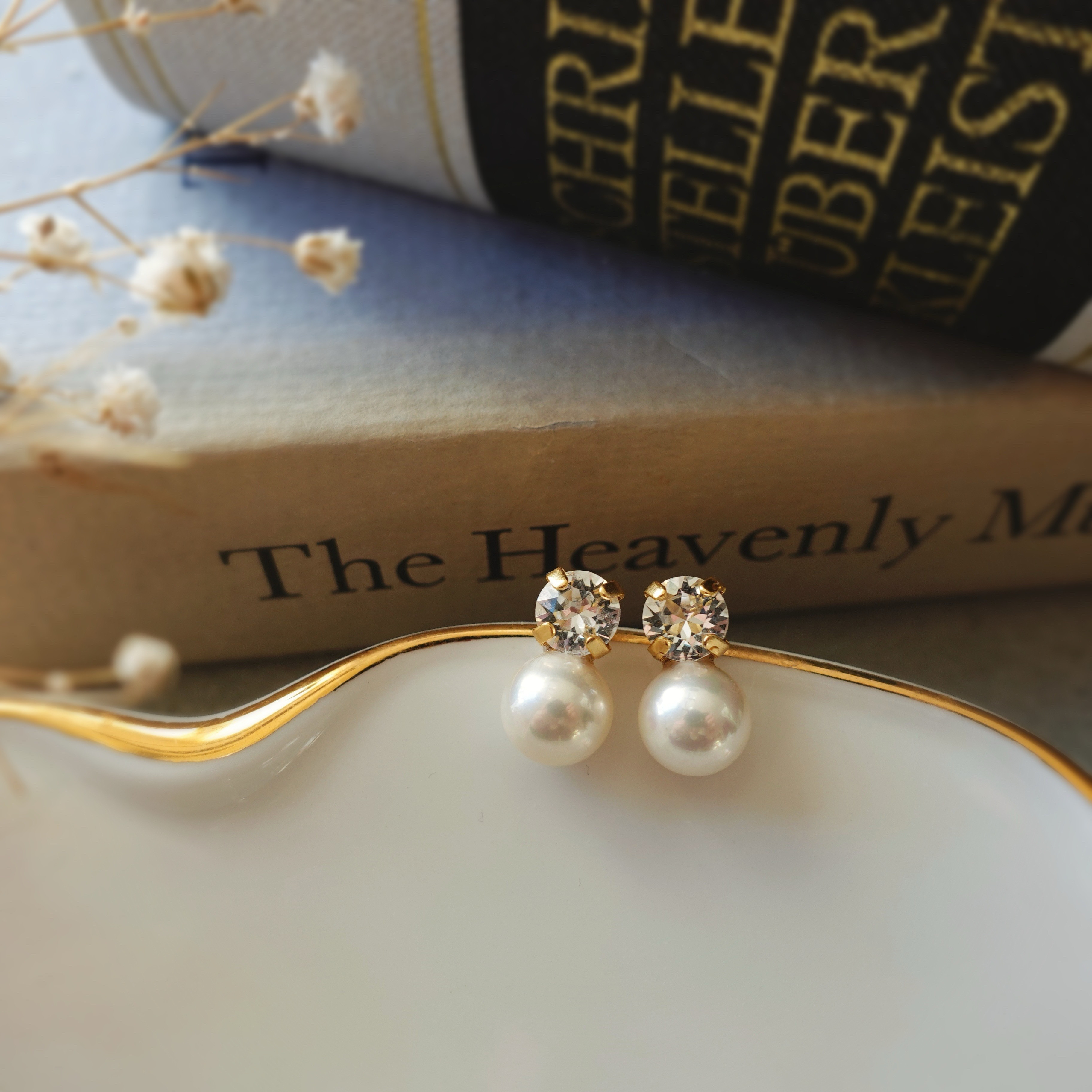 ビジューと国産貝パール L ピアス /イヤリング  サージカルステンレス / フォーマル