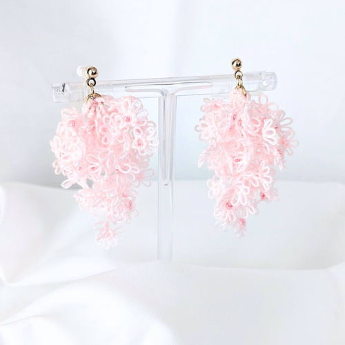 春を楽しむ】桜のイヤリング ピアス ⌇ 大ぶり 桜 ピンク ナチュラル