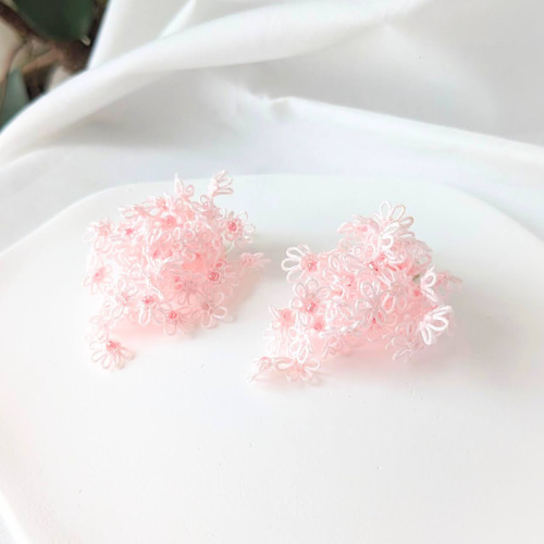 春を楽しむ】桜のイヤリング ピアス ⌇ 大ぶり 桜 ピンク ナチュラル