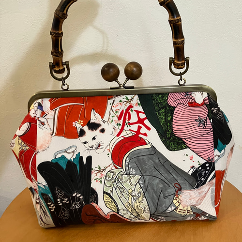 妖怪猫 がま口 バンブー バッグ 竹持ち手 大島紬 着物バッグ 和装