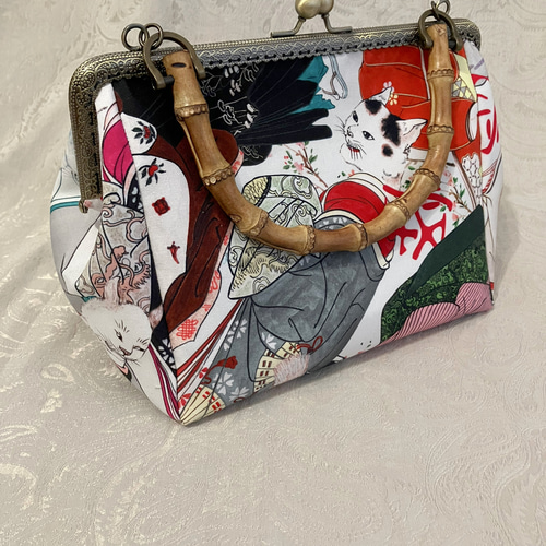 妖怪猫 がま口 バンブー バッグ 竹持ち手 大島紬 着物バッグ 和装