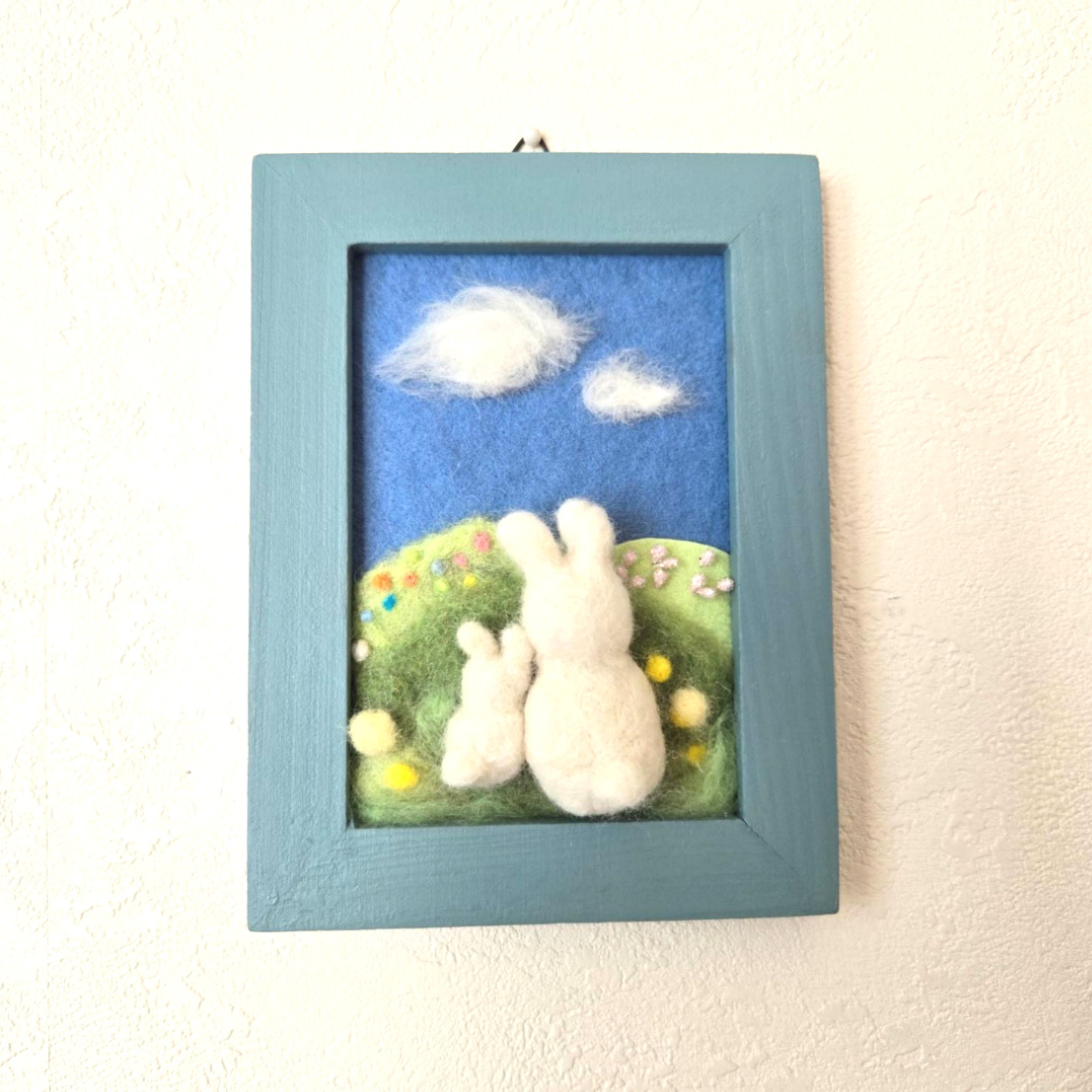 ☆ 様　うさぎ　羊毛フェルト額縁入り 春のうさぎの額 羊毛フェルト インテリア フレーム フォトフレーム