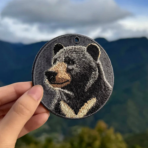 キーホルダー 刺繍 ツキノワグマ くま 熊 キーチェーン