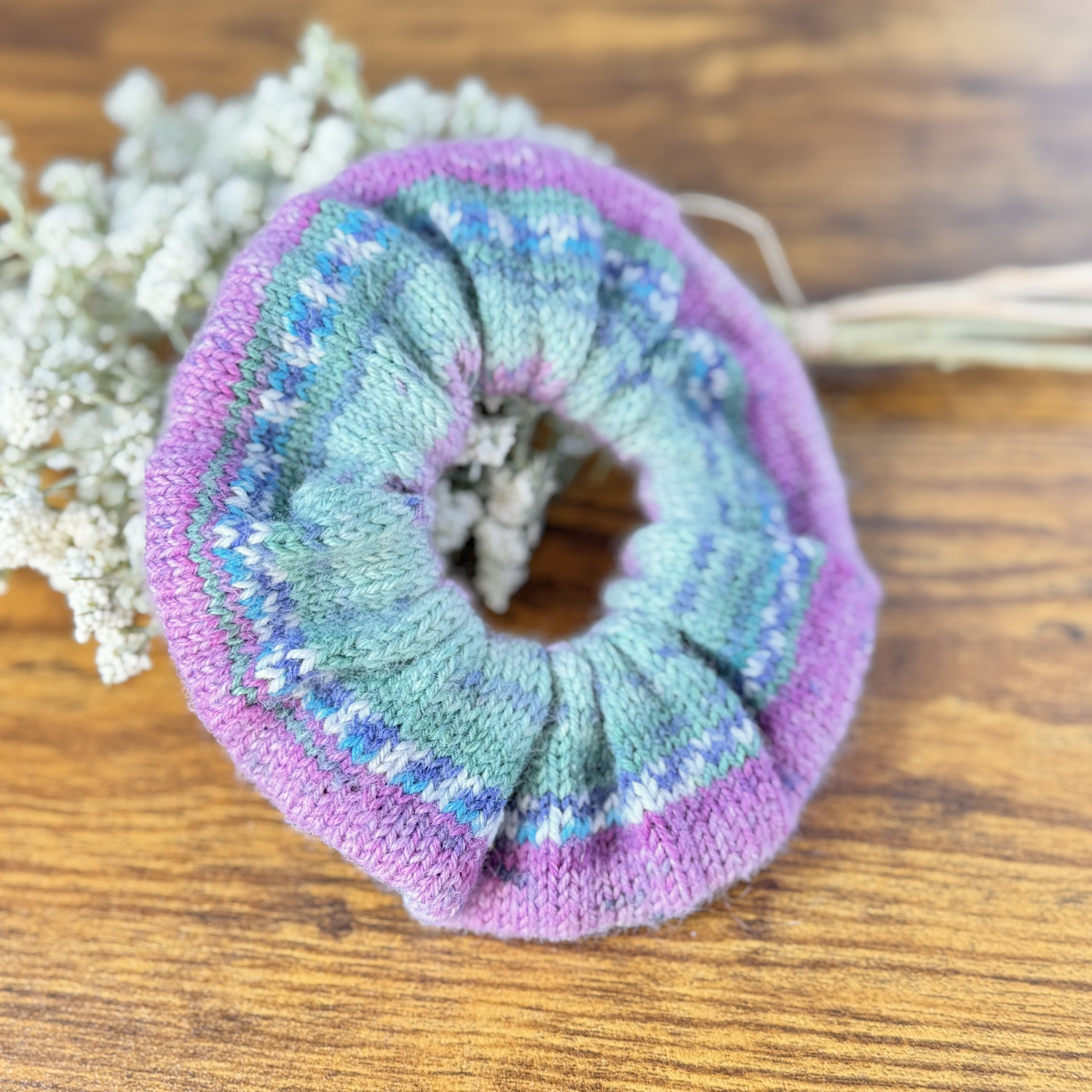 〜色彩の魔法〜Opal毛糸のカレイドスクランチ プルーン